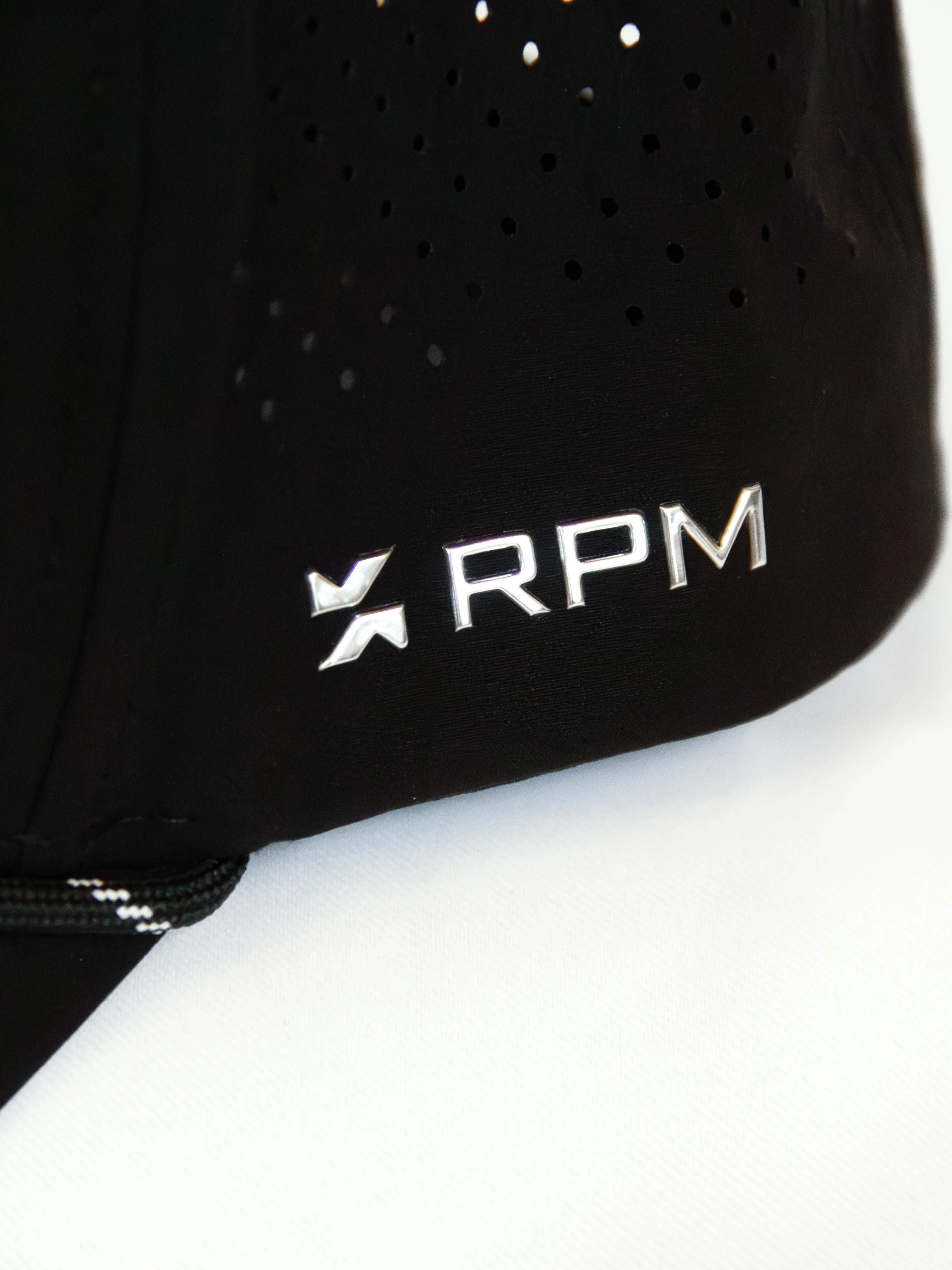 RPM Signature Hat｜專業運動機能老帽（經典純黑限定版、吸濕排汗、高效透氣）